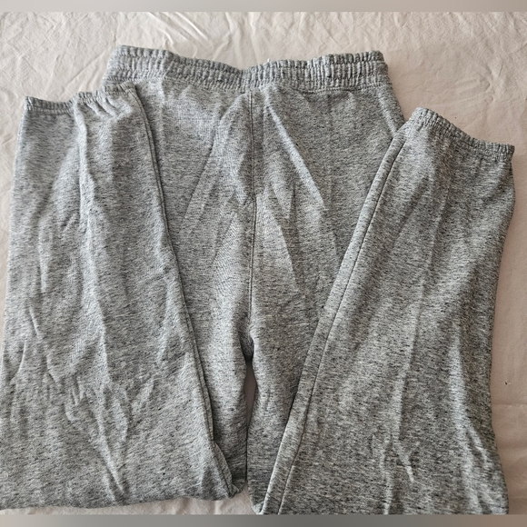 Old Navy NWOT Boys Size XXL 18 Gray Sweatpant Joggers - Picture 2 of 4